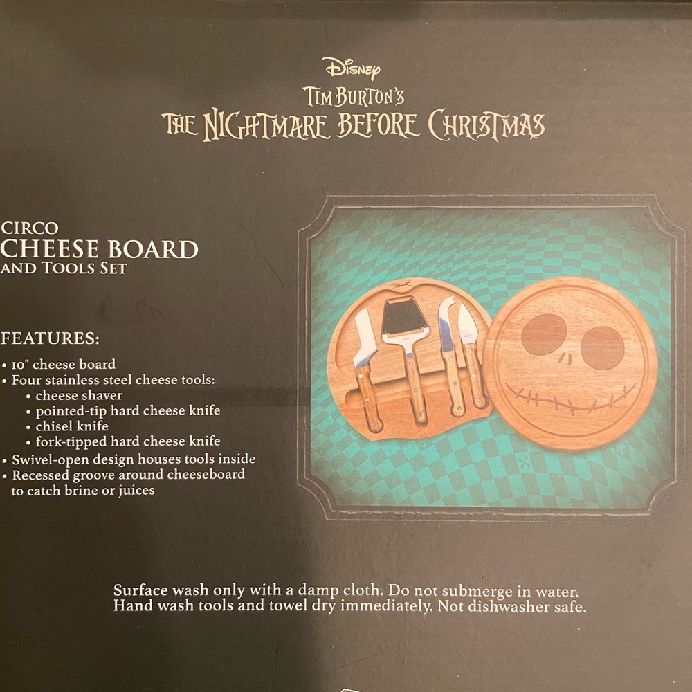 Nightmare Before Christmas Cheese Board Tools Set - Picture 4 of 5